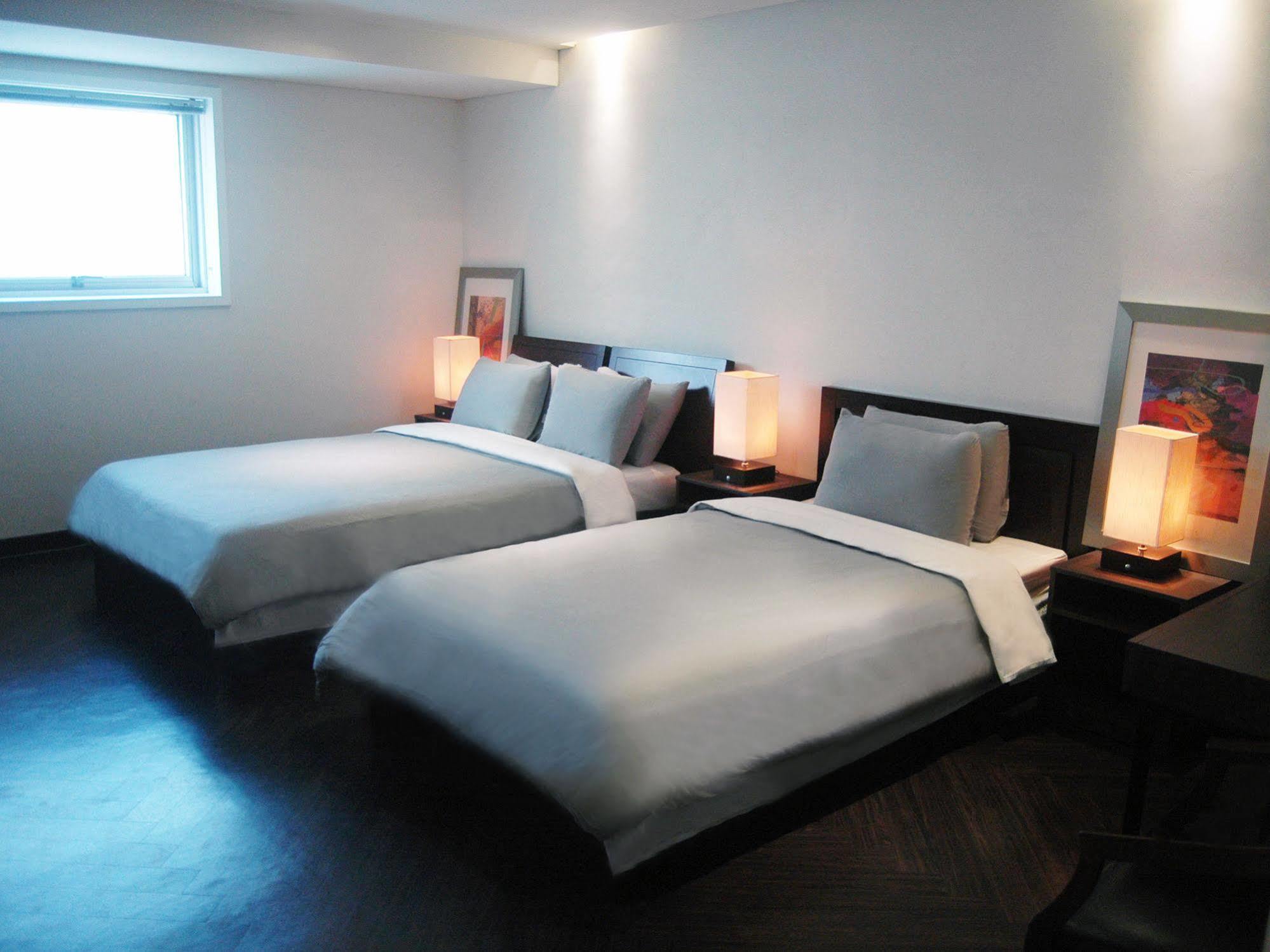 The Hotel Bon Сувон Экстерьер фото